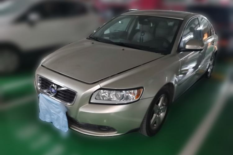 Used Volvo S40 2011 2.0L Automatic ZhiShang Edition