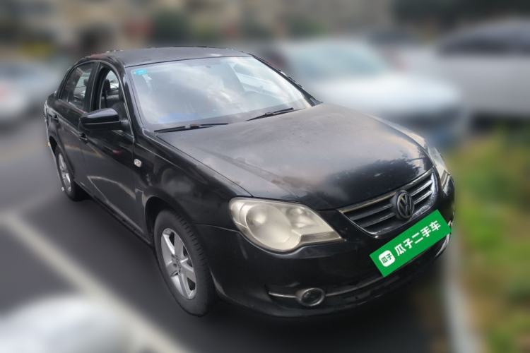 Used Volkswagen Bora 2012 1.6L Automatic Fashion Edition Front Right 45 Deg