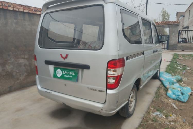 Used Wuling Zhiguang 2010 1.0L New Version Practical Short-Body L2Y Rear Right 45 Deg