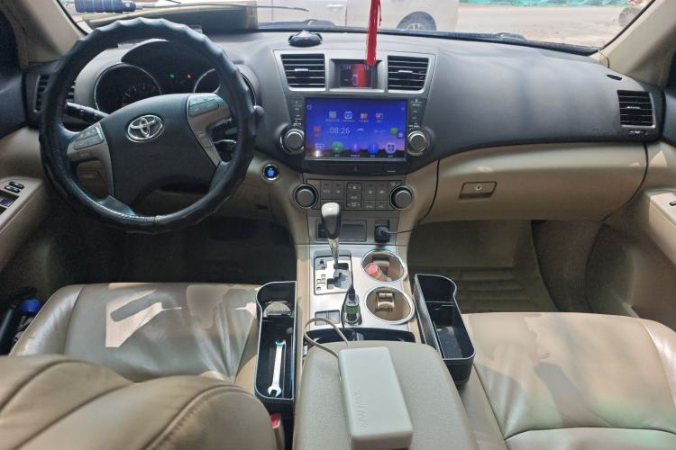 Used Toyota Highlander 2009 3.5L 4x4 7-Seater Luxury Edition Center Console