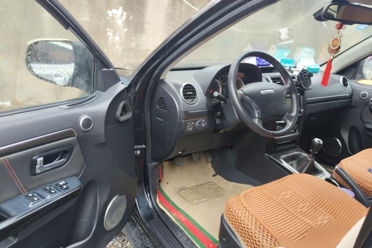 Used Haval H5 Classic 2015 2.0T Manual Two-Wheel Drive Elite Version
