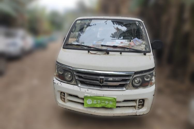 Used Jinbei Hiace 2011 2.0L 5th Generation Power King Comfort Version 4G20D4B Front