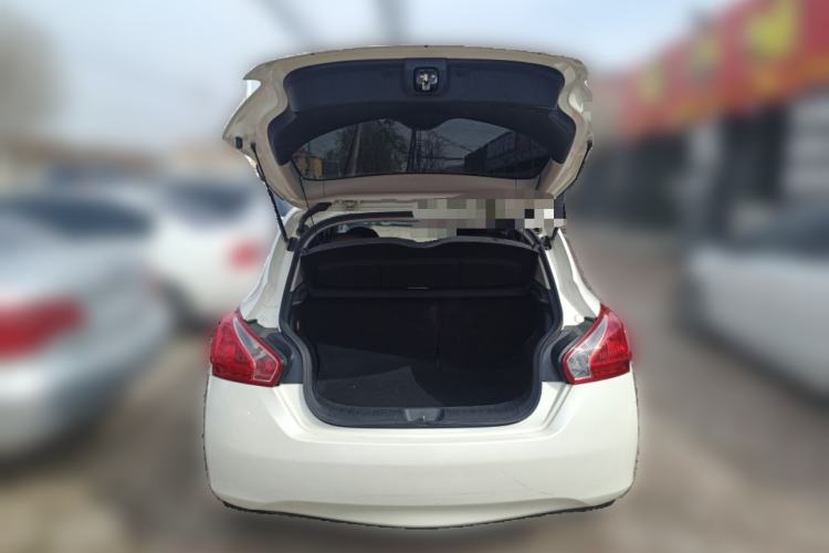 Used Nissan Tiida 2014 1.6L CVT Comfort Model
