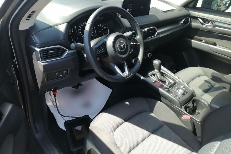 Used Mazda CX-5 2024 2.0L Automatic Two-Wheel Drive ZhiShang Version Center Console