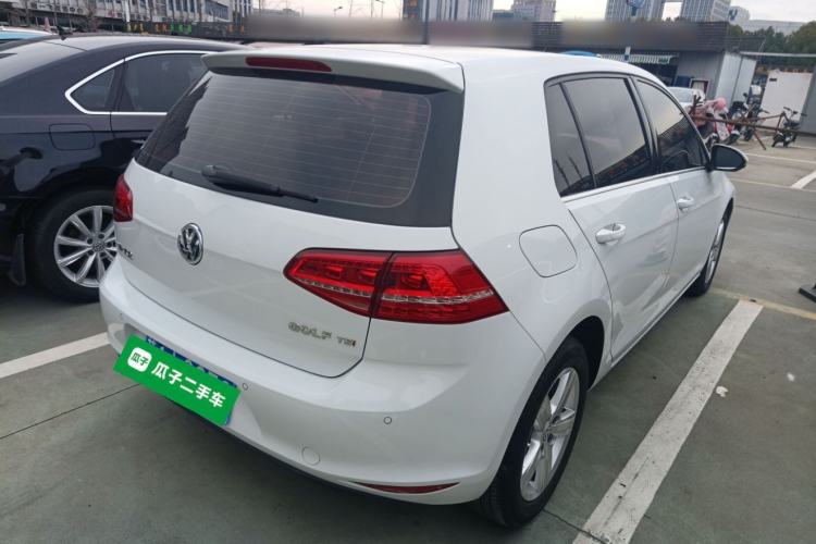 Used Volkswagen Golf 2016 230TSI Automatic Comfort Version
