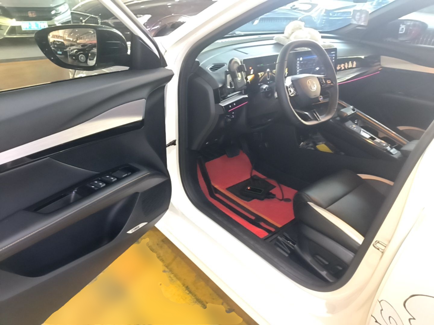 MG 5 Scorpio 2022 1.5T Trophy Sport Luxurious Edition — снимка 18