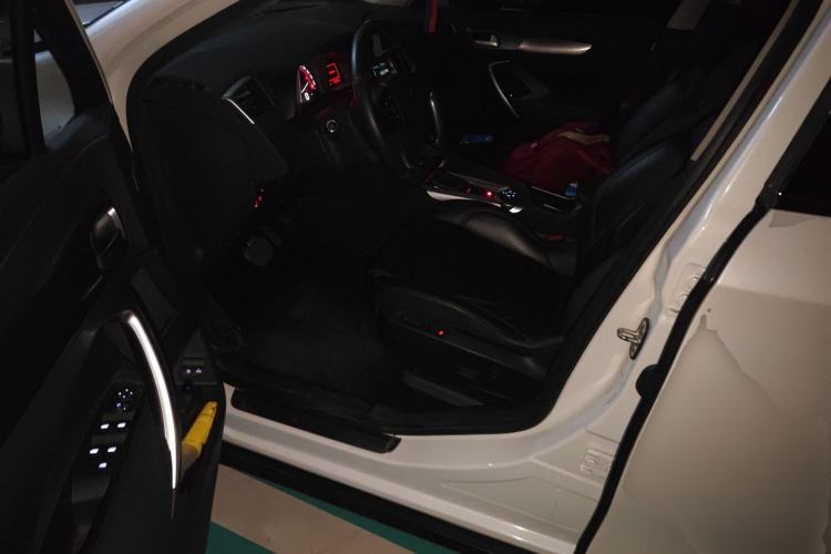 Used DS 6 2016 1.6T Luxury Edition THP160
