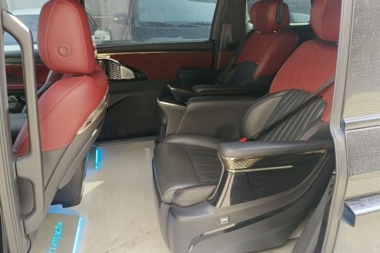 Used GAC Trumpchi M8 2023 Zongshi Series Dual-Motor YuZun Edition Interior 4