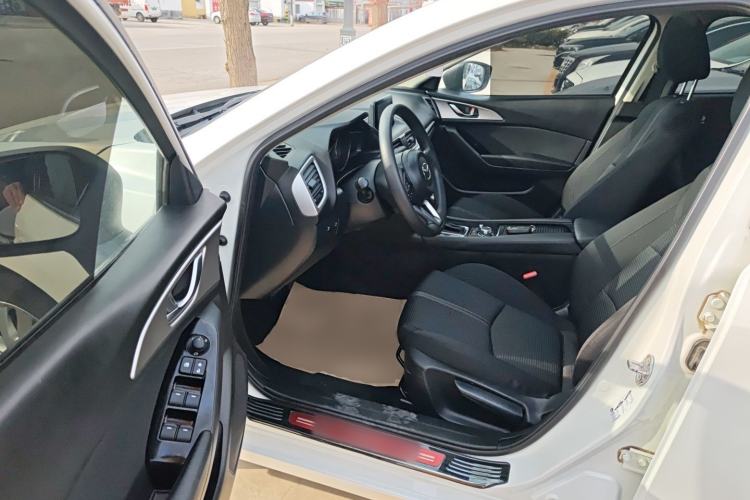 Used Mazda Mazda 3 Axela 2017 Sedan 1.5L Automatic Luxury Model Emission Standard China V
