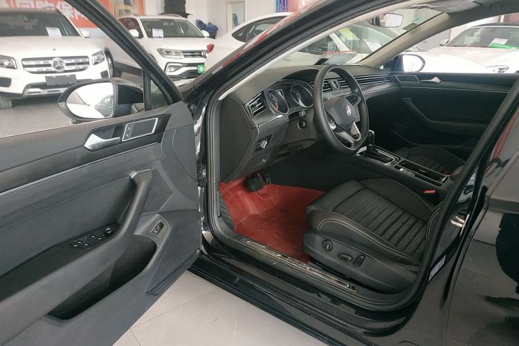 Used Volkswagen Magotan 2020 330TSI DSG Leading Model Driver Seat