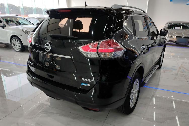 Used Nissan X-Trail 2015 2.0L CVT Comfort MAX Edition 2WD
