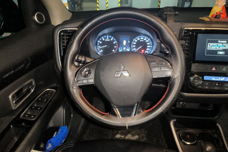 Used Mitsubishi Outlander 2020 2.0L Two-Wheel Drive Enjoyment Version 5 Seats
