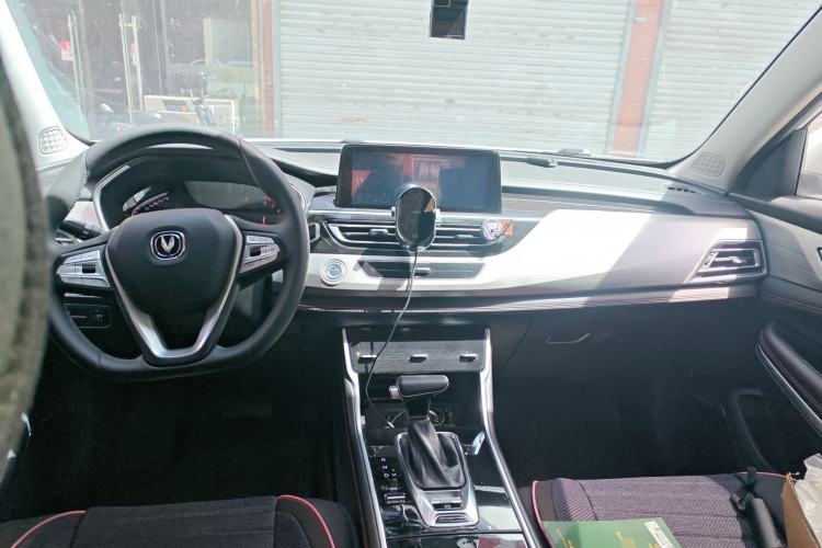 Used CHANGAN CS75 2020 280T DCT Luxury Version China VI Standard