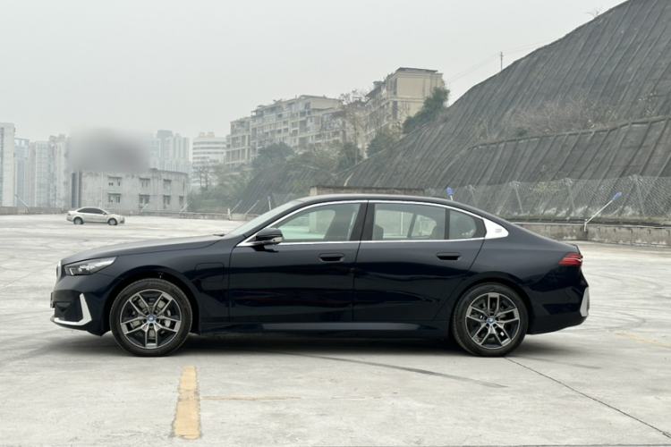 Used BMW i5 2024 eDrive 35L Prestige Luxury Package