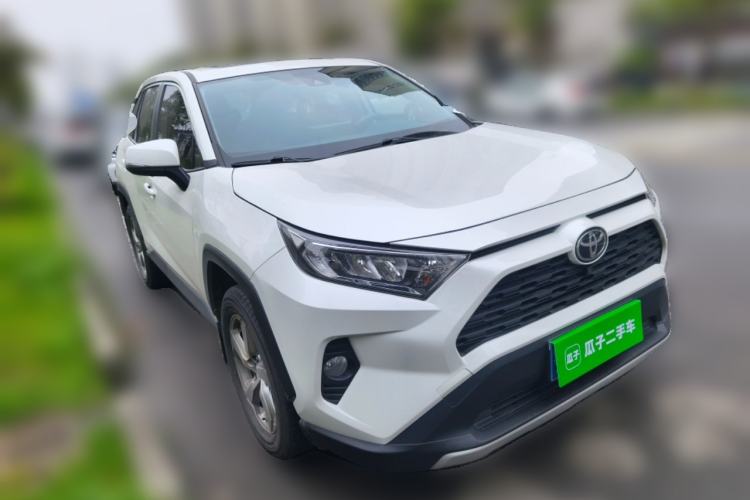 Used Toyota RAV4 2021 2.0L CVT Two-Wheel Drive Fashion PLUS Edition
