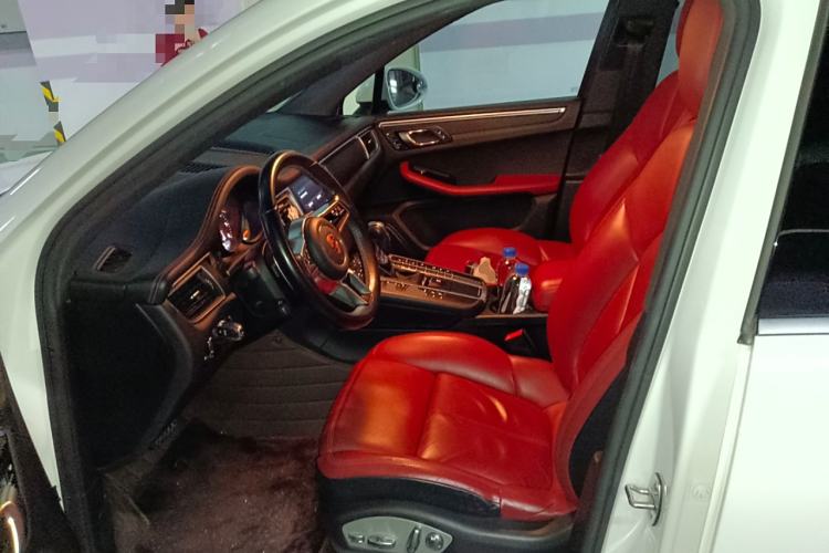 Used Porsche Macan 2017 Macan 2.0T Left Front Seat