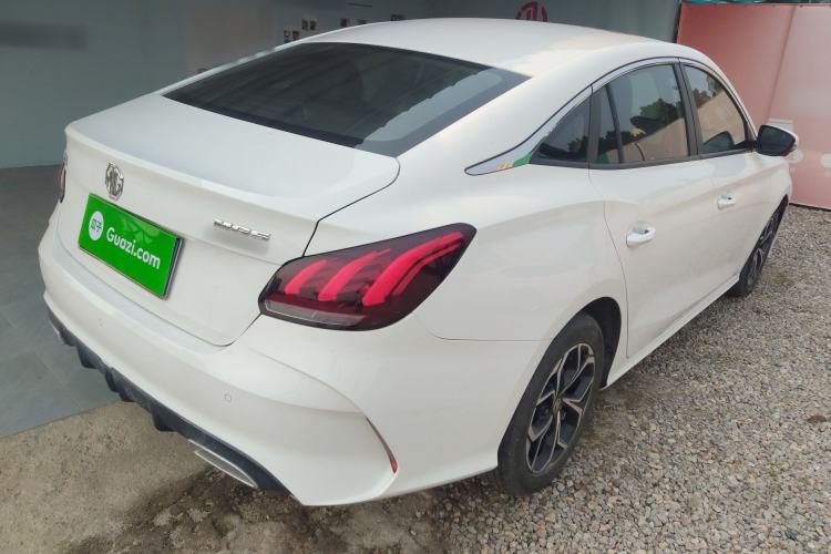 Used MG 5 2021 180 DVVT CVT Youth Luxury Edition
