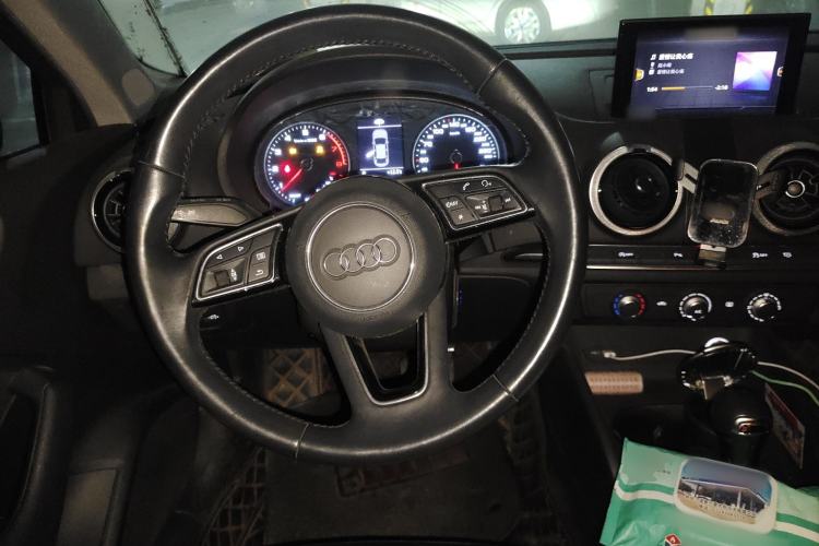 Used Audi A3 2019 Limousine 35 TFSI Fashion Edition China VI Emission Standard
