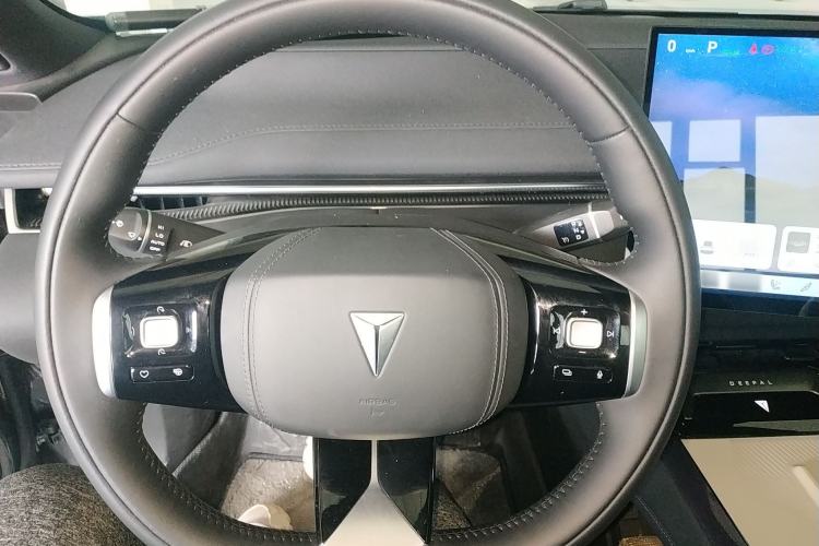 Used Deepal L07 2024 230Max Qiankun Intelligent Driving ADS SE Range-Extended Version