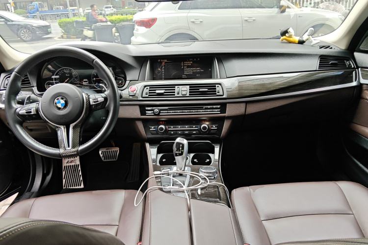 Used BMW 5 Series 2014 525Li Luxury Design Package