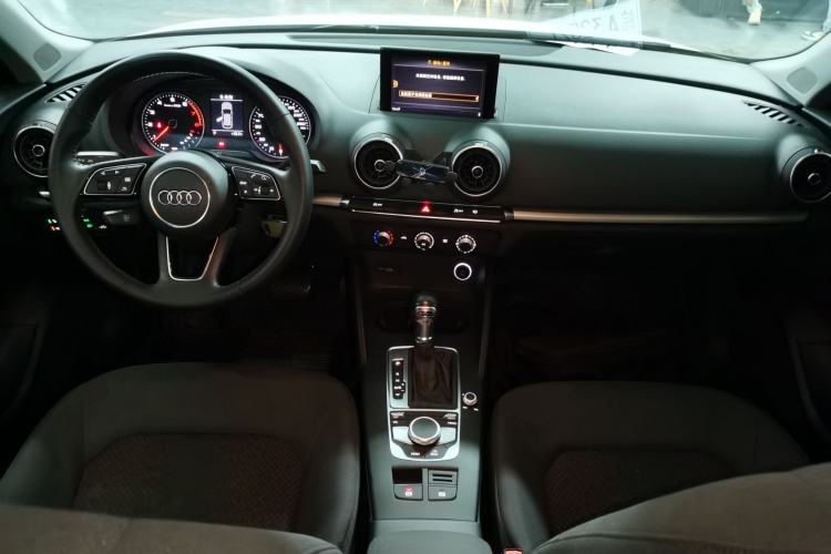 Used Audi A3 2020 Restyled Sportback 35 TFSI Entry-Level China VI Emission Standard
