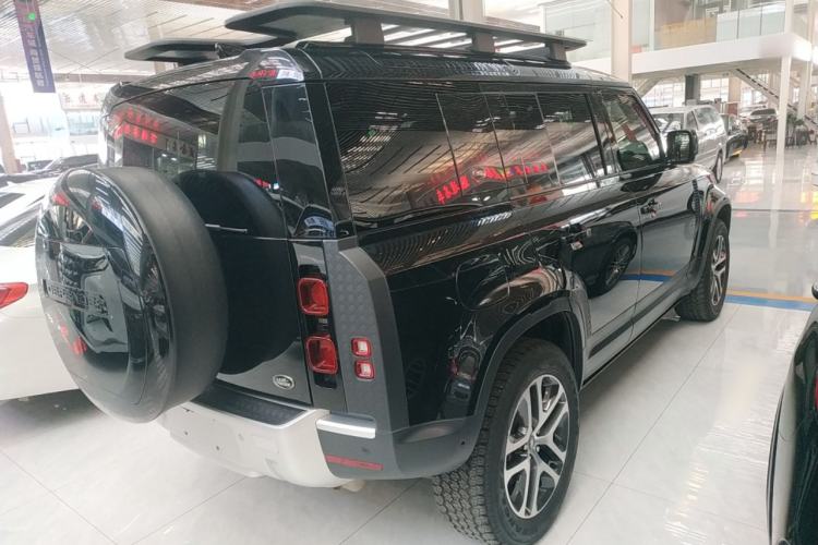 Used Land Rover Defender 2024 110 3.0T P400 Dark Edition
