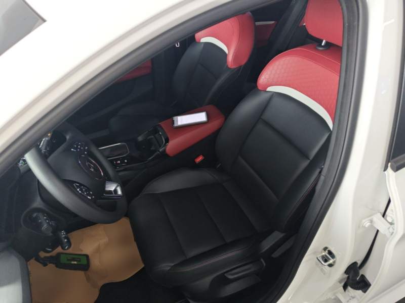 Used MG 5 2023 180 DVVT CVT Luxury Edition — 14