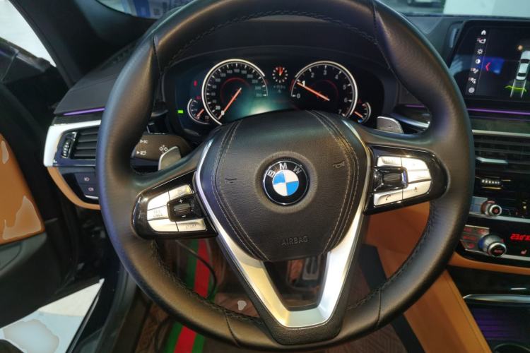 Used BMW 5 Series 2018 Restyled 530Li Leading Edition M Sport Package
