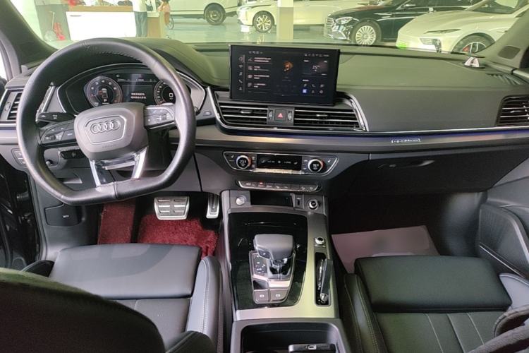 Used Audi Q5L 2025 quattro 45th Anniversary Edition 45 TFSI Luxury Dynamic Model
