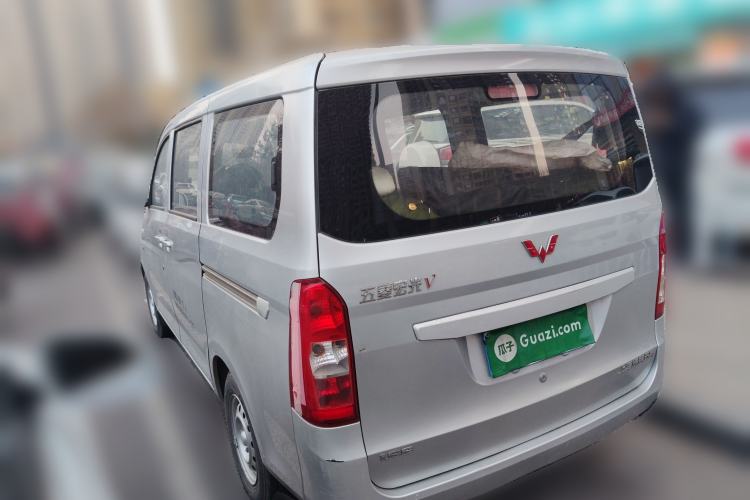 Used Wuling Rongguang V 2015 1.5L Base Version
