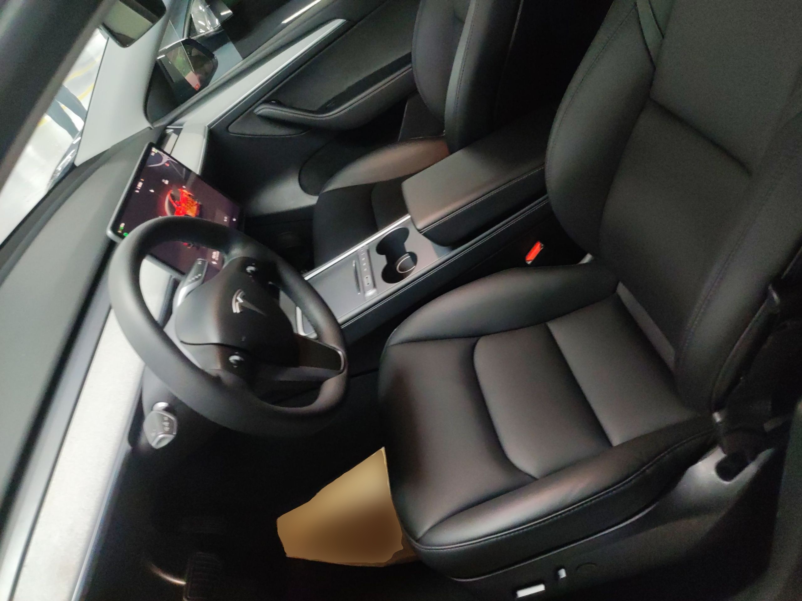 Переднее сиденье в автомобиле