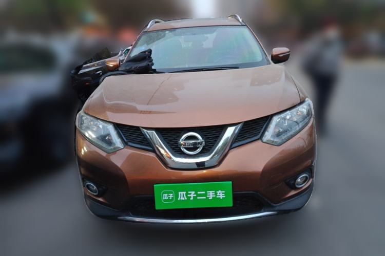 Used Nissan X-Trail 2014 2.5L CVT Leading Edition 4WD
