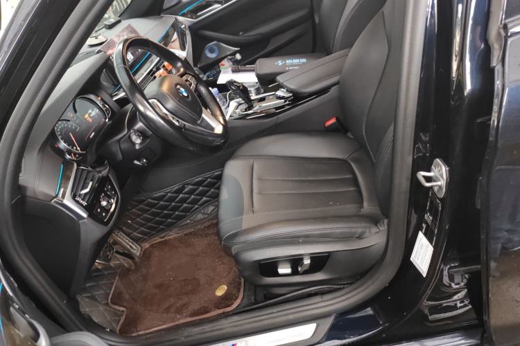 Used BMW 5 Series 2018 525Li M Sport Package Left Front Seat