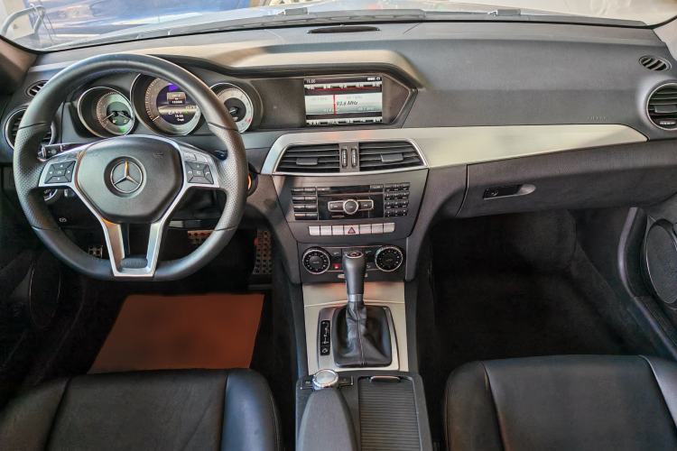 Used Mercedes-Benz C-Class 2011 C 200 Luxury Sport Touring Edition
