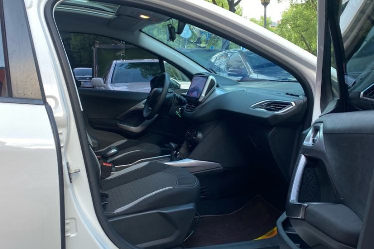 Used Peugeot 2008 2015 1.6L Automatic Playcool Edition