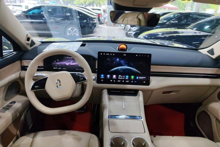 Used Hima AITO M5 2025 Extended-Range Ultra All-Wheel-Drive Version Center Console