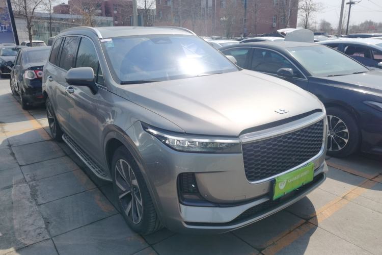 Used Li Auto ONE 2021 Extended-Range 6-Seater Version Front Right 45 Deg