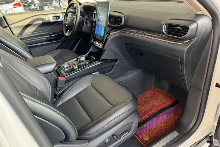 Used Ford Explorer 2020 EcoBoost 285 4x4 Titanium Edition 7-Seater
