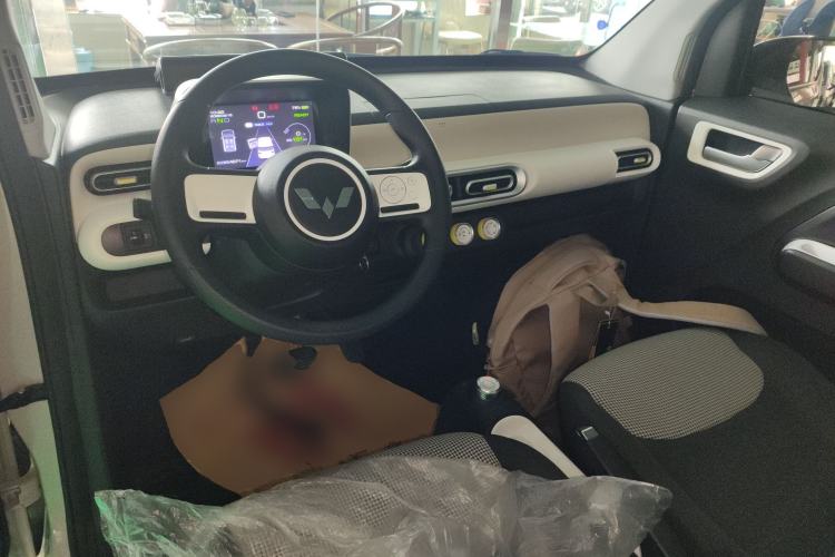 Used Wuling Hongguang MINIEV 2024 3rd Generation 215km Youth Edition