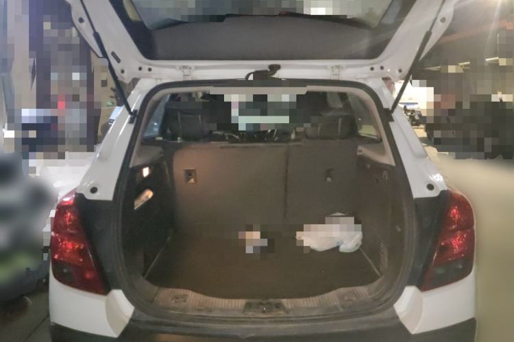 Used Chevrolet Trax 2014 1.4T Automatic Two-Wheel Drive Luxury Model Trunk