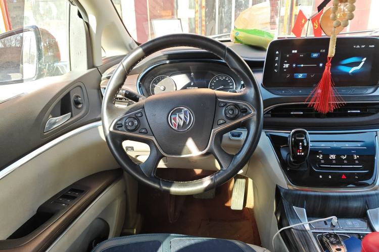 Used Buick GL8 2021 Land Cruiser Executive Class 652T Luxury Model