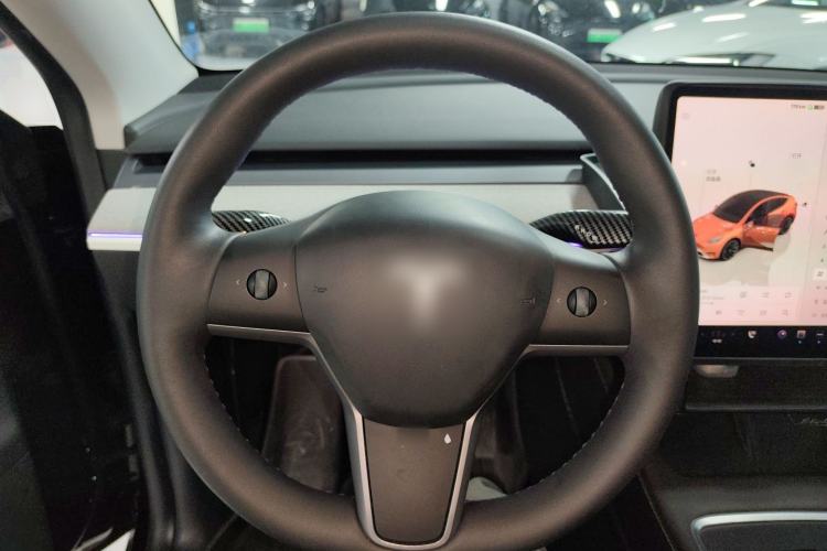 Used Tesla Model Y 2023 Rear-Wheel-Drive Version Steering Wheel