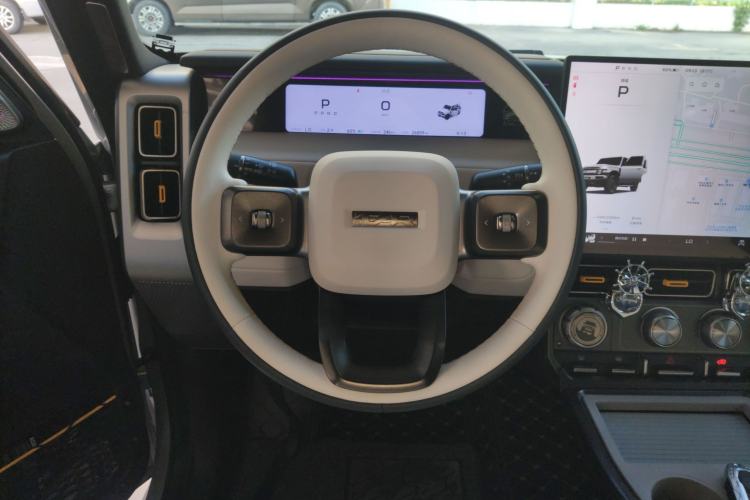 Used iCAR V23 2025 401 Two-Wheel Drive Intelligent Driving Version Steering Wheel