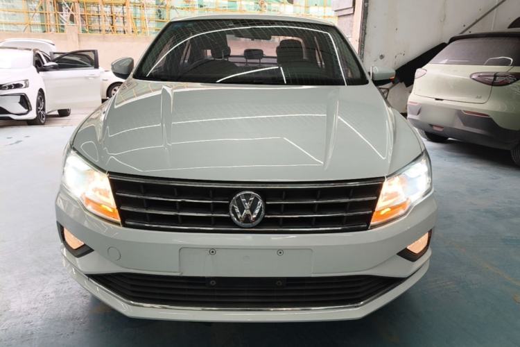 Used Volkswagen Jetta 2019 Dream Edition 1.5L Automatic Comfort Version Front