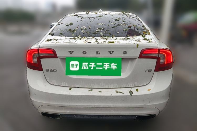 Used Volvo S60 2014 T5 Zhiya Edition
