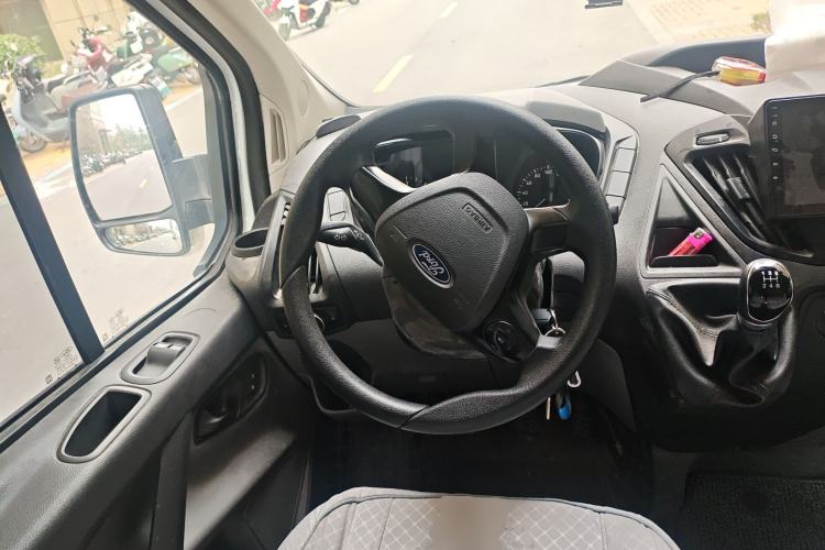 Used Ford Transit 2020 2.0T Diesel Multi-Function Commercial Vehicle Mid-Chassis Low-Roof Design with Dual Rear Doors Meeting China VI Emission Standards
