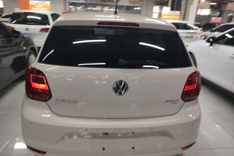 Used Volkswagen Polo 2016 1.6L Automatic Comfort Model
