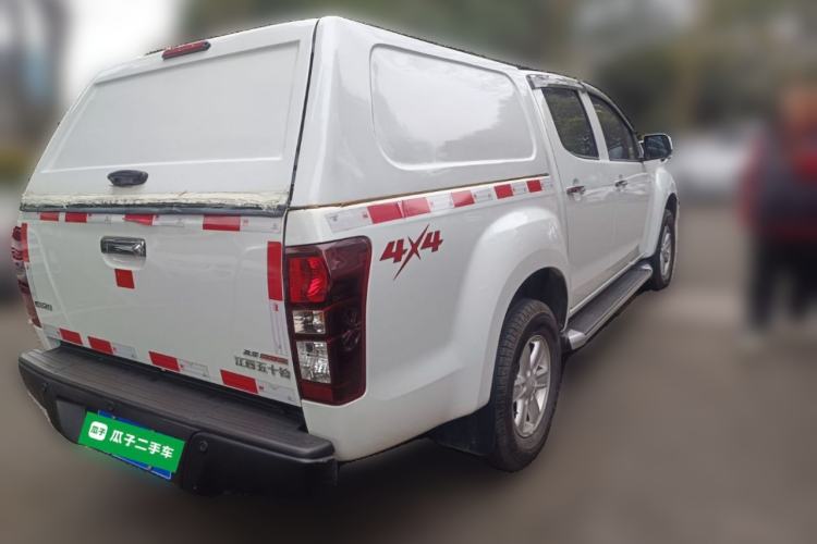 Used Isuzu D-MAX 2019 2.5T Four-Wheel Drive Automatic Luxury Version JE4D25Q5A
