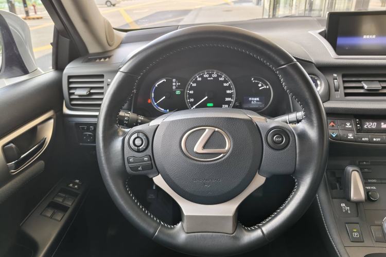 Used Lexus CT 2017 CT200h Comfort Edition Monochrome China VI

