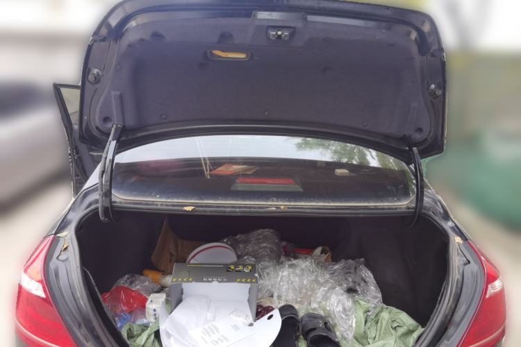 Used Geely Auto Emgrand 2016 Sedan 1.5L Manual Upward Edition Trunk